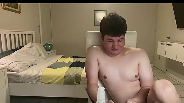 Lorenzo hernandez online show from November 2025 08:24:01 PM