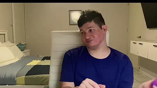 Lorenzo hernandez online show from November 2025 02:16:01 AM