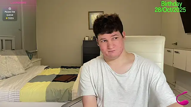 Lorenzo hernandez online show from October 2025 06:20:02 PM