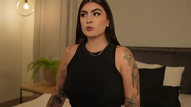 IrisBaker online show from February 2026 09:45:01 PM