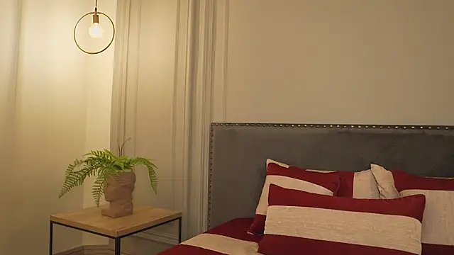 IrisBaker online show from February 2026 08:39:02 PM