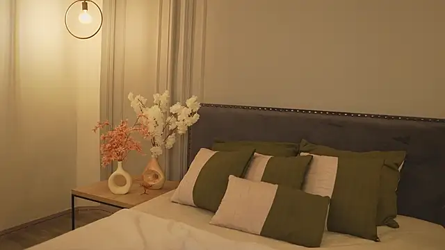 IrisBaker online show from February 2026 10:53:01 PM