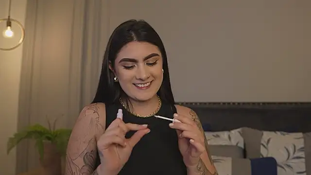 IrisBaker online show from February 2026 10:09:01 PM