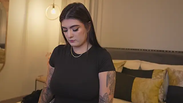 IrisBaker online show from March 2026 10:06:01 PM