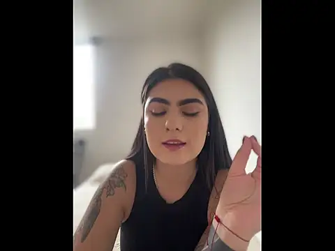 IrisBaker online show from March 2026 07:39:02 PM