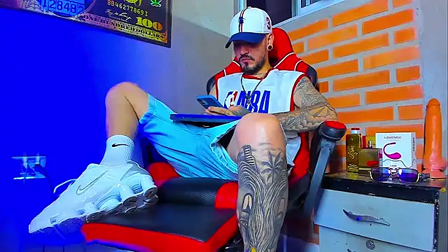 smoker445 online show from September 2025 11:07:01 PM