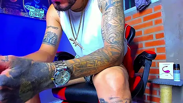 smoker445 online show from October 2025 10:44:01 PM