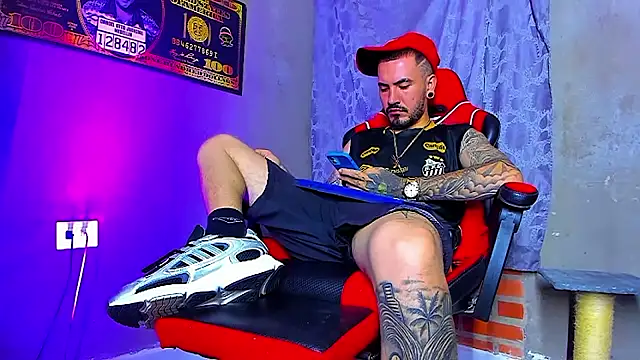 smoker445 online show from October 2025 11:17:02 PM