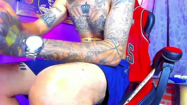 Snapshot of smoker445 chatting on October 2025 06:40:01 PM smoker445 online show from October 2025 06:40:01 PM