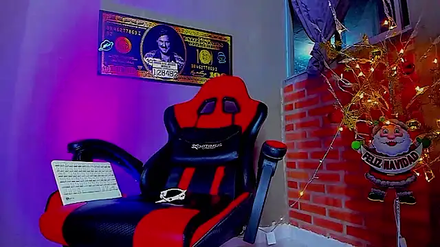 Snapshot of smoker445 chatting on December 2025 08:36:01 AM smoker445 online show from December 2025 08:36:01 AM