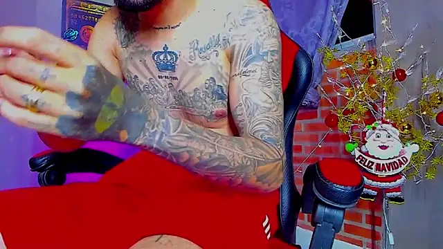 Snapshot of smoker445 chatting on December 2025 05:42:01 AM smoker445 online show from December 2025 05:42:01 AM