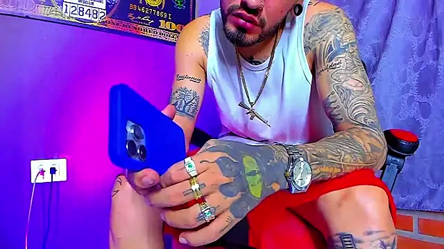 Snapshot of smoker445 chatting on November 2025 12:11:02 AM smoker445 online show from November 2025 12:11:02 AM