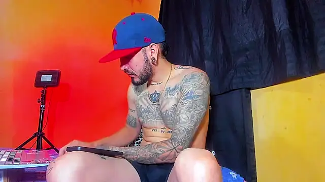 smoker445 online show from June 2026 06:02:02 PM