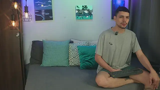 Cleoanubis- online show from January 2026 06:17:01 AM