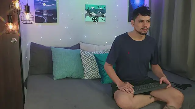 Cleoanubis- online show from November 2025 06:50:01 AM