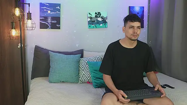 Cleoanubis- online show from October 2025 06:12:01 AM