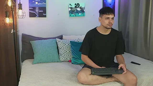 Cleoanubis- online show from October 2025 06:10:01 AM