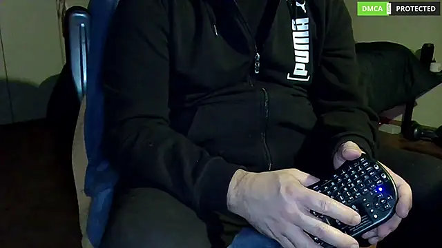 MultiOrgasmicLover online show from December 2024 10:24:01 PM
