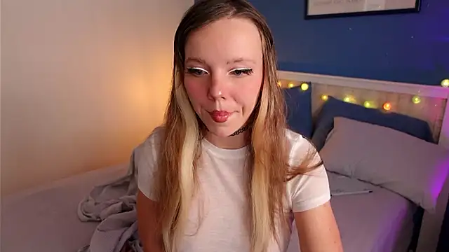 Ayra Lust online show from March 2026 07:07:01 PM