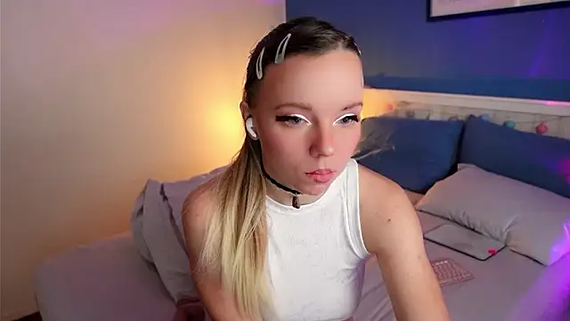 Ayra Lust online show from March 2026 12:50:02 PM