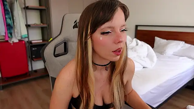 Ayra Lust online show from February 2026 05:23:02 PM