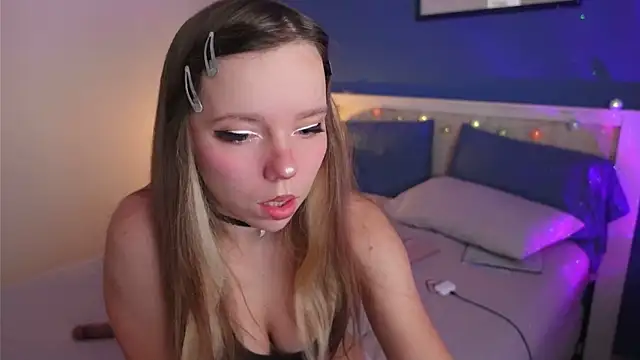 Ayra Lust online show from April 2026 12:55:02 PM