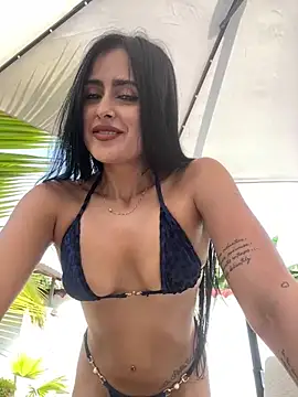 Alexandra duque online show from February 2025 08:00:01 PM