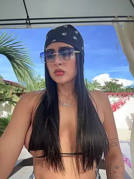 Snapshot of Alexandra_duque chatting on October 2025 08:31:01 PM Alexandra duque online show from October 2025 08:31:01 PM