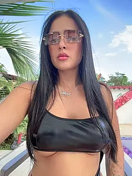 Snapshot of Alexandra_duque chatting on November 2025 08:24:01 PM Alexandra duque online show from November 2025 08:24:01 PM