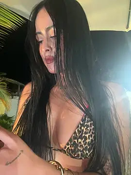 Alexandra duque online show from March 2025 11:38:02 PM