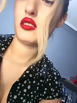 Snapshot of afrodizyak chatting on February 2025 07:15:02 PM afrodizyak online show from February 2025 07:15:02 PM