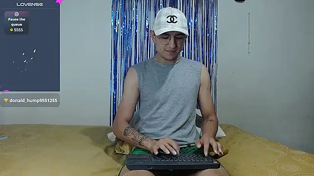 samfox  online show from September 2025 11:22:02 AM