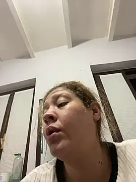 Snapshot of andreinitahg chatting on January 2025 11:46:01 PM andreinitahg online show from January 2025 11:46:01 PM