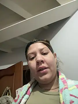 Snapshot of andreinitahg chatting on March 2025 08:08:01 AM andreinitahg online show from March 2025 08:08:01 AM