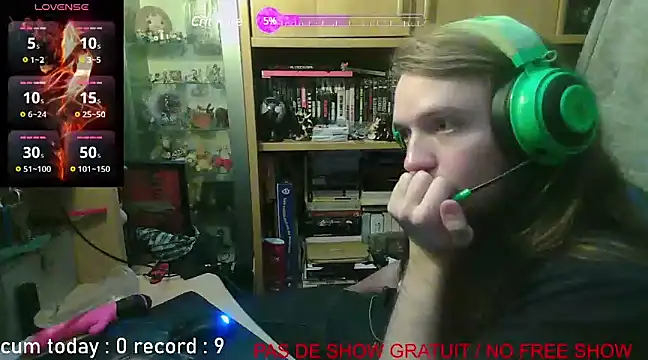 Snapshot of nicolasdumand21 chatting on December 2024 10:55:02 PM nicolasdumand21 online show from December 2024 10:55:02 PM