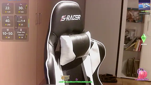 larsgessner30 online show from May 2026 10:59:01 PM