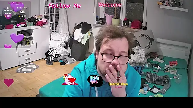 larsgessner30 online show from October 2025 09:25:02 PM