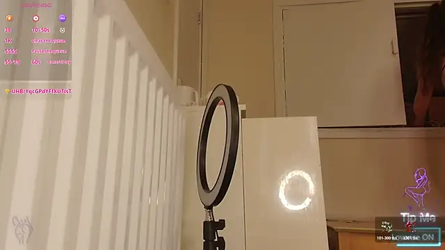 Milky flexy cat online show from November 2025 03:01:01 PM