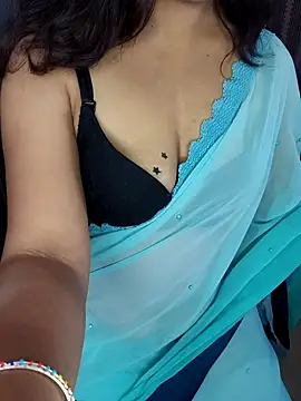 Snapshot of Tanvi-patil chatting on January 2025 07:28:01 AM Tanvi-patil online show from January 2025 07:28:01 AM