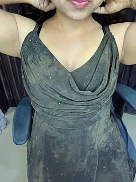 Tanvi-patil online show from November 2025 06:01:02 PM