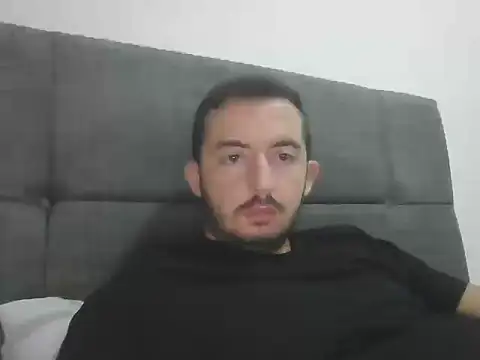 laynufff online show from October 2025 06:09:02 PM