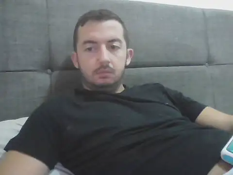 laynufff online show from October 2025 06:36:01 AM