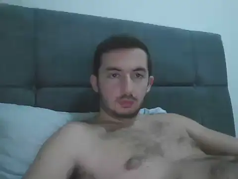 laynufff online show from December 2025 05:06:02 PM