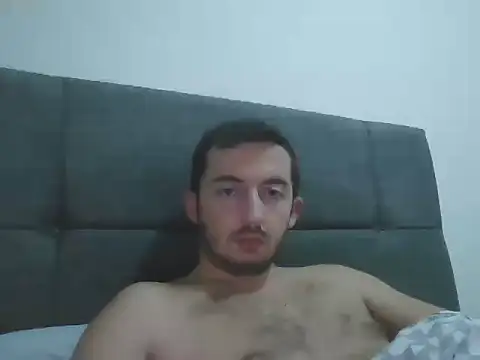 laynufff online show from December 2025 05:04:02 PM