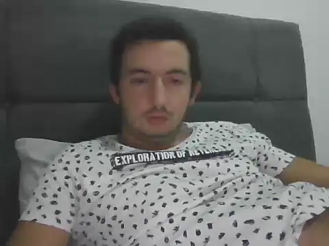 laynufff online show from September 2025 08:49:01 PM