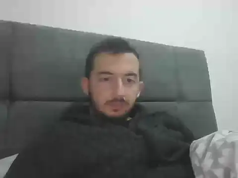 laynufff online show from December 2025 05:33:01 PM