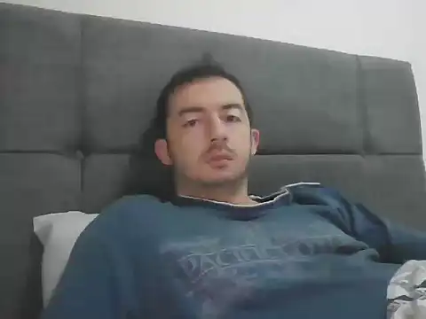 laynufff online show from December 2025 05:22:02 AM