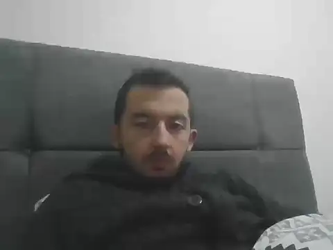 laynufff online show from December 2025 06:18:02 PM