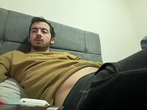 laynufff online show from March 2026 06:57:01 AM