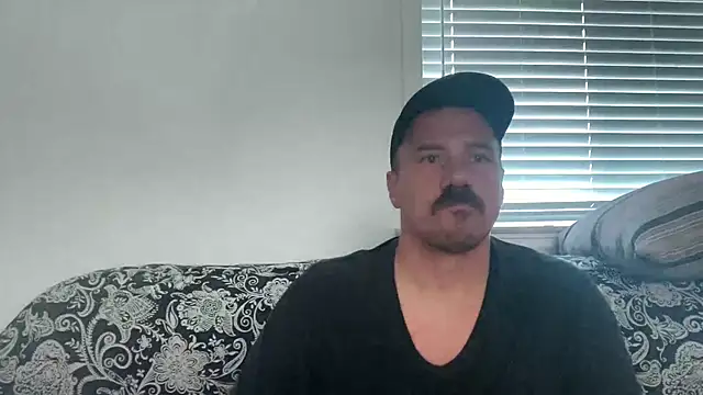 Snapshot of steelwood303 chatting on October 2025 11:07:02 PM steelwood303 online show from October 2025 11:07:02 PM